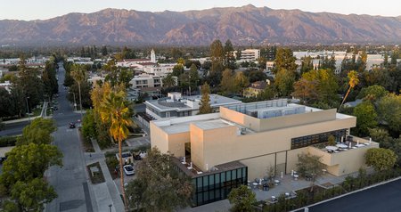 Photograph of the AWS Center for Quantum Computing at Caltech.