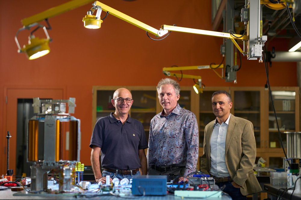 caltech researchers in lab