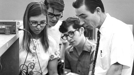 A 1971 photo of Mead with students