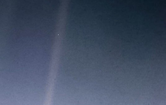 A Voyager image showing Earth from space