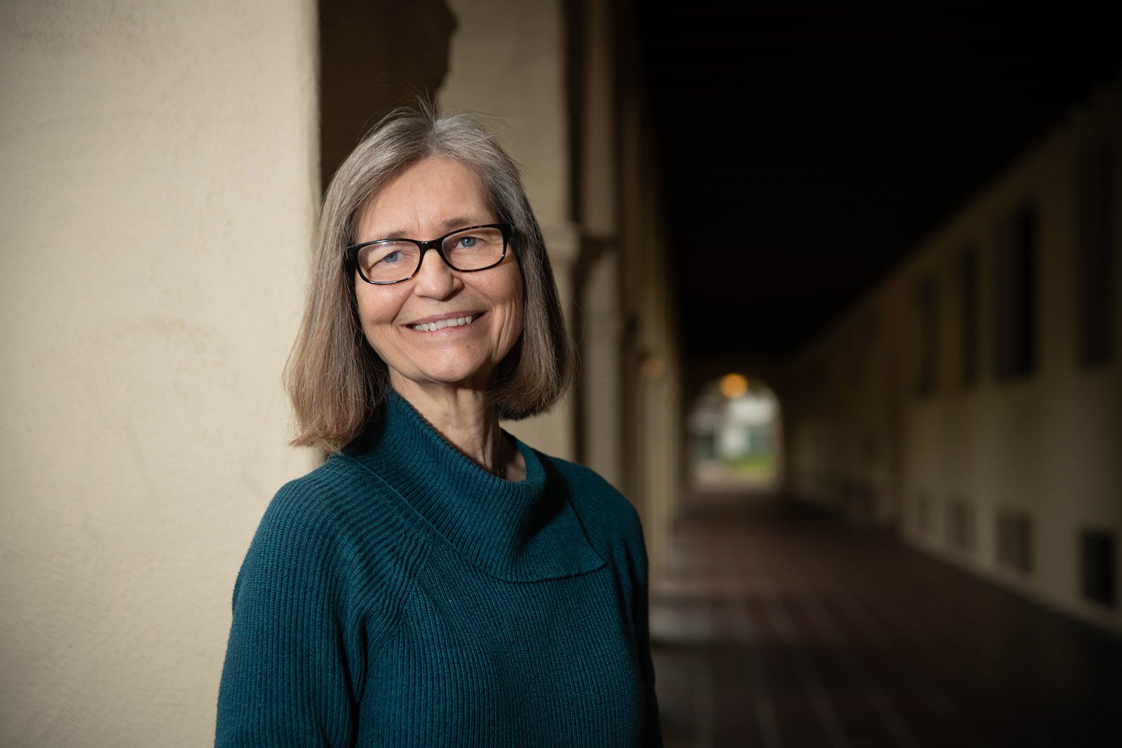 Barbara Wold